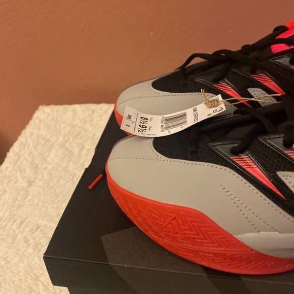 Adidas Dame 3 Sneakers - Picture 9 of 14